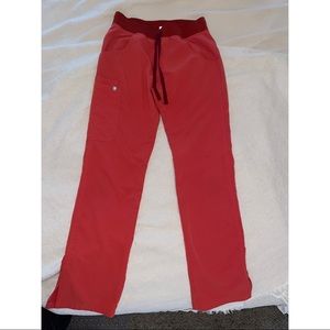 Figs women’s clay kade cargo scrub pants